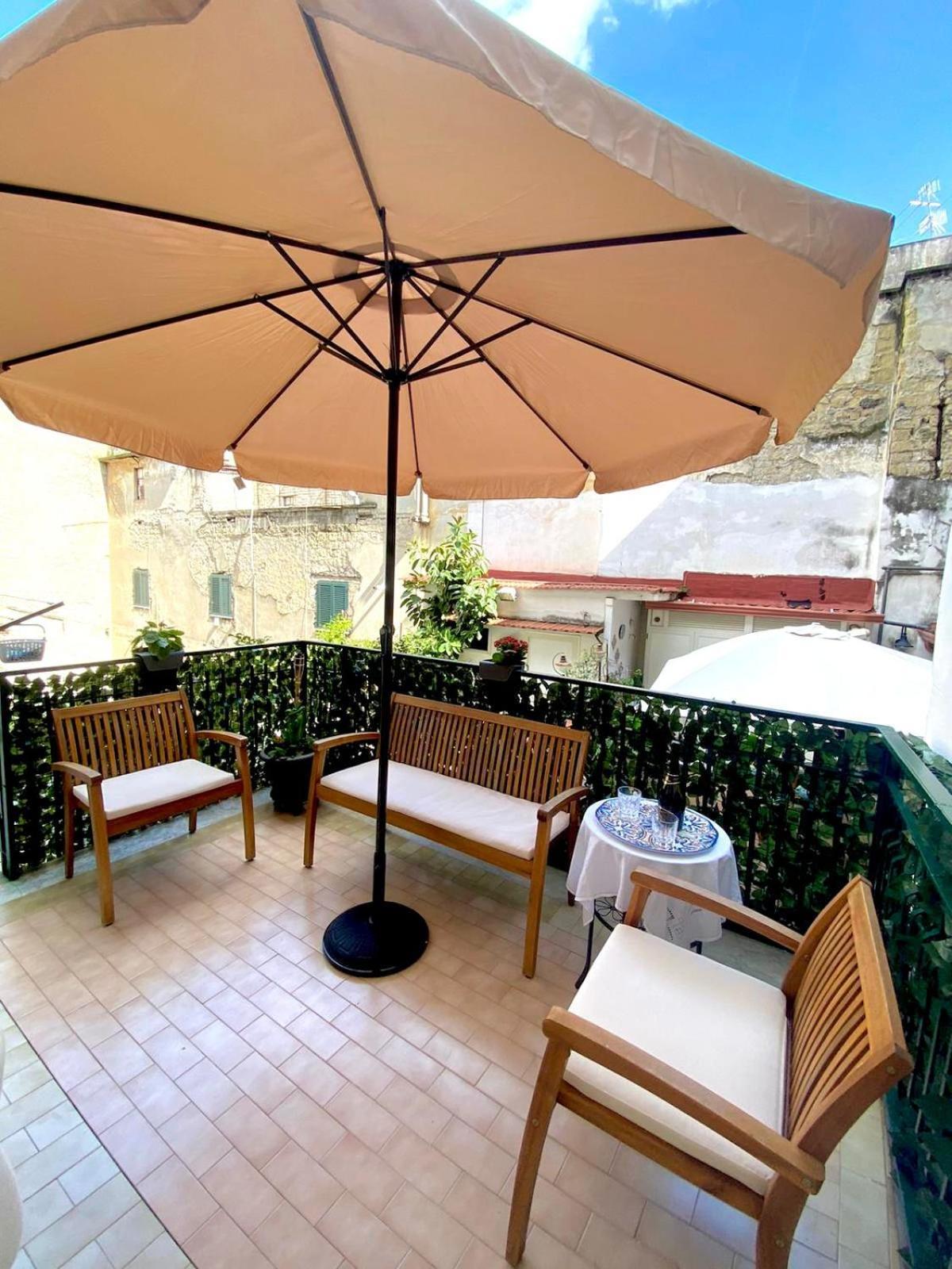 נאפולי Castellano Apartment מראה חיצוני תמונה