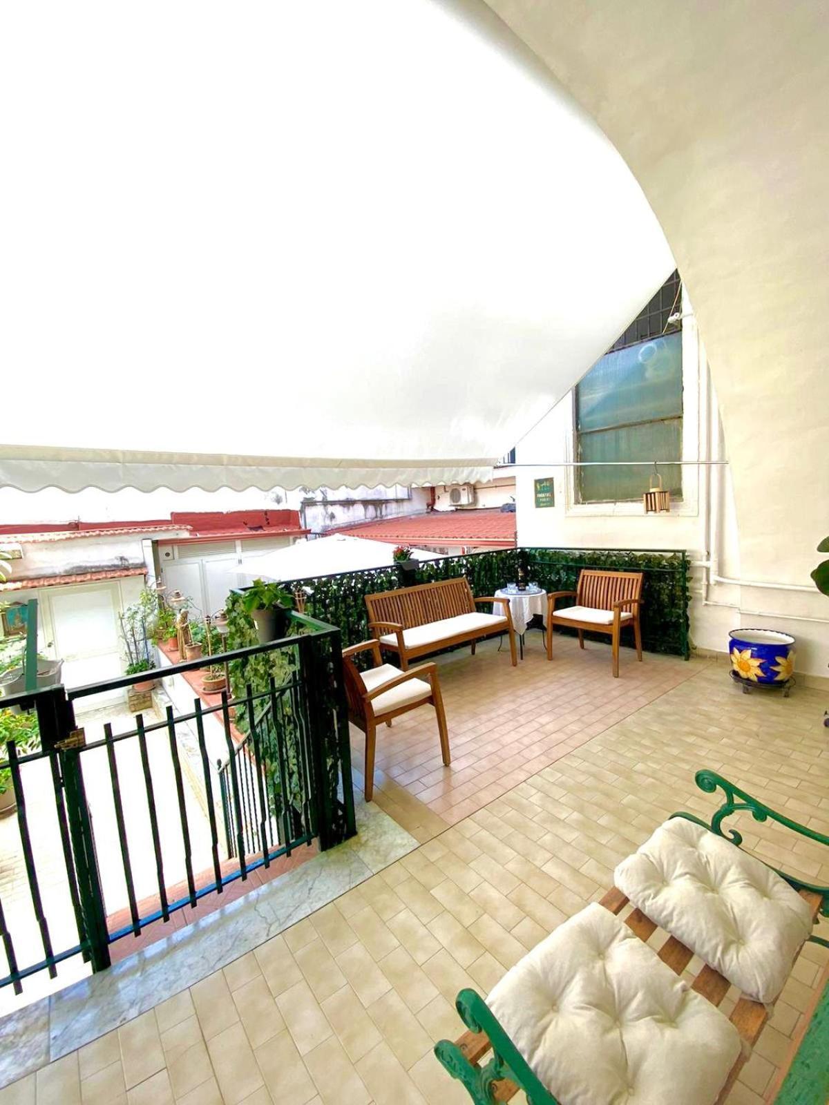 נאפולי Castellano Apartment מראה חיצוני תמונה