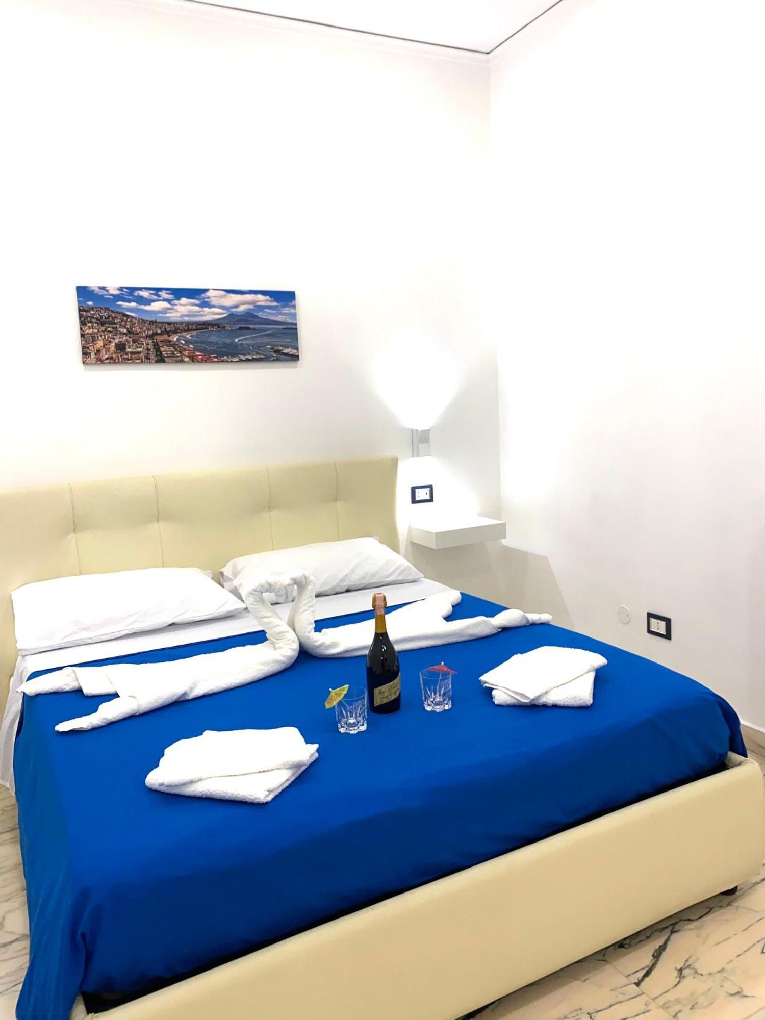 נאפולי Castellano Apartment מראה חיצוני תמונה