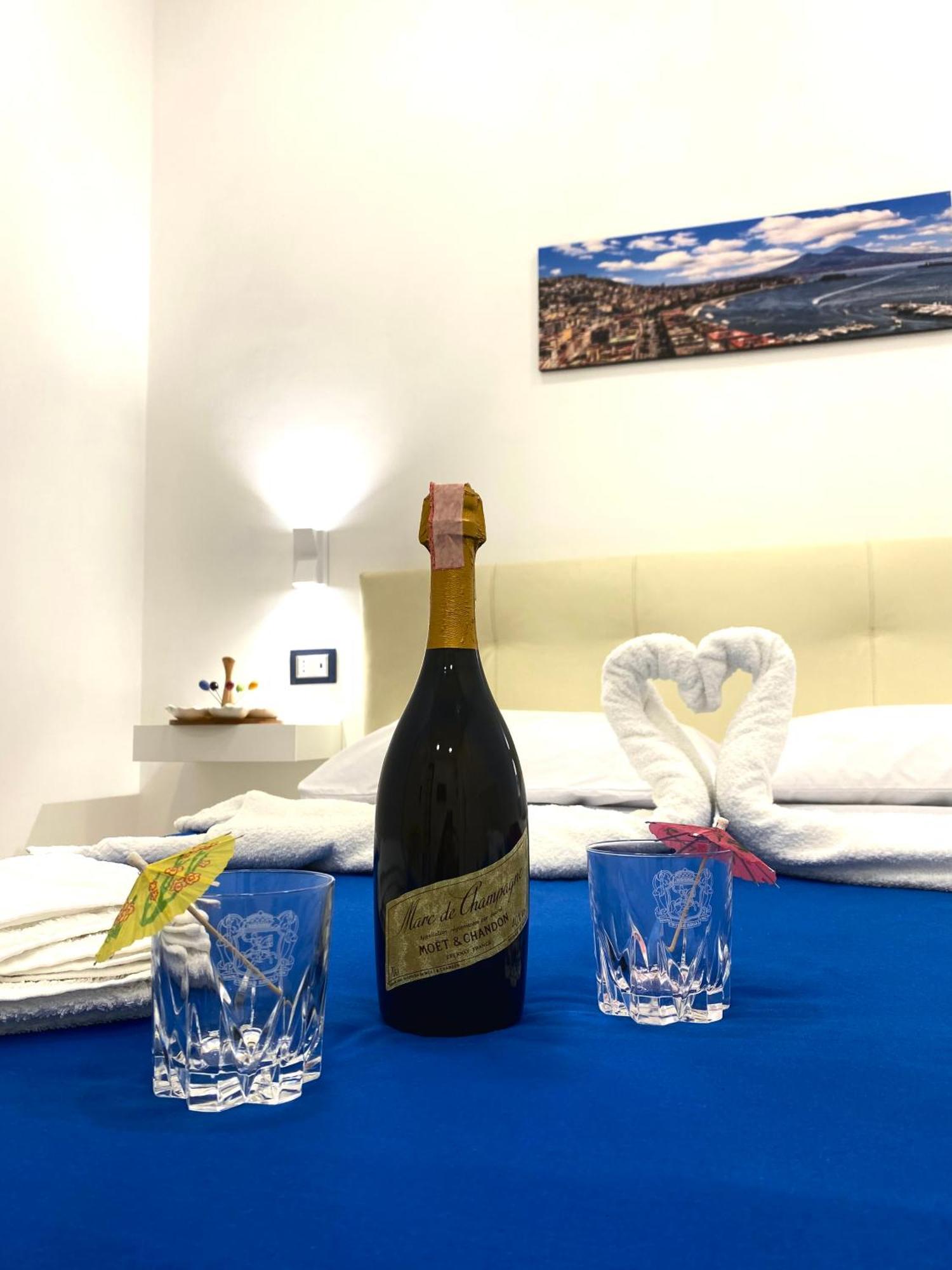 נאפולי Castellano Apartment מראה חיצוני תמונה